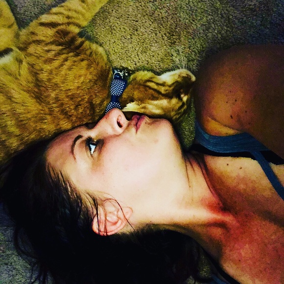 Meet your Posher, Ali - Picture 2 of 8